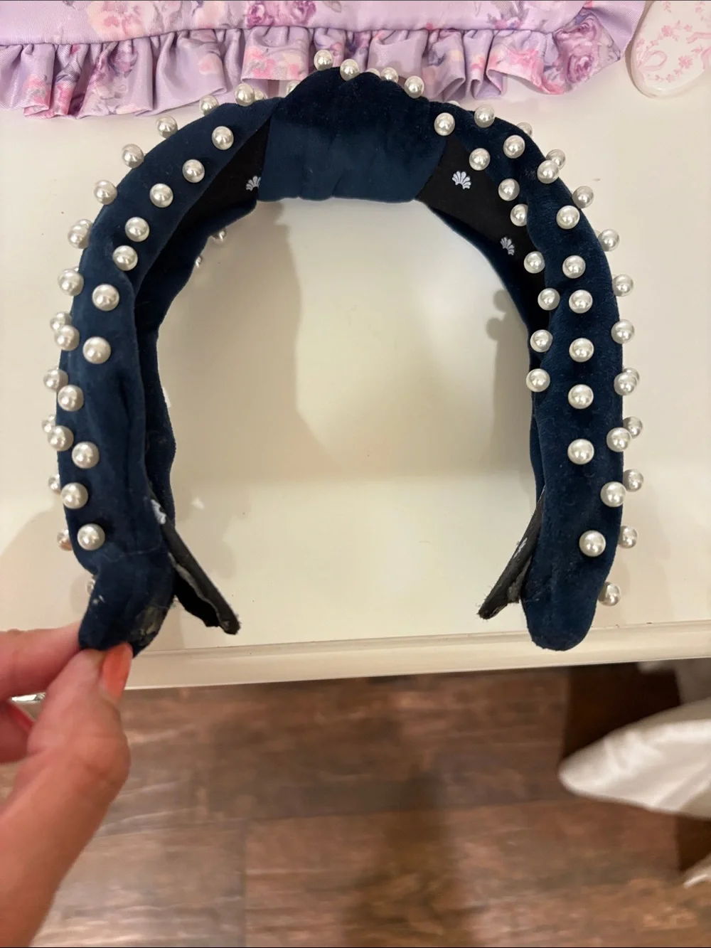 Lele Sadougi Pearl-Embellished Knot Headband - Navy and Beige